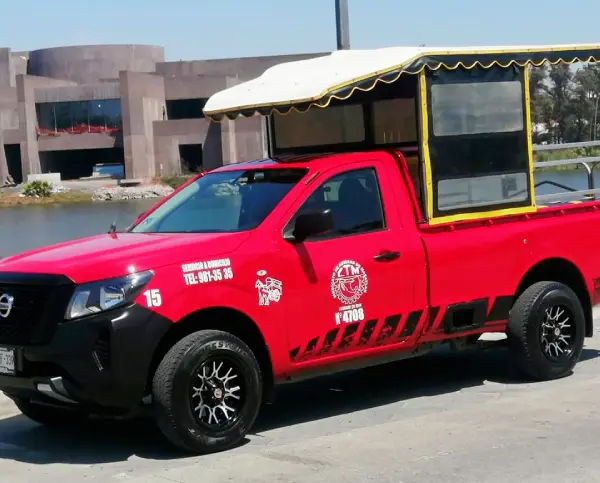 Paseo en aurigas por los emblemáticos sitios de Mazatlán.